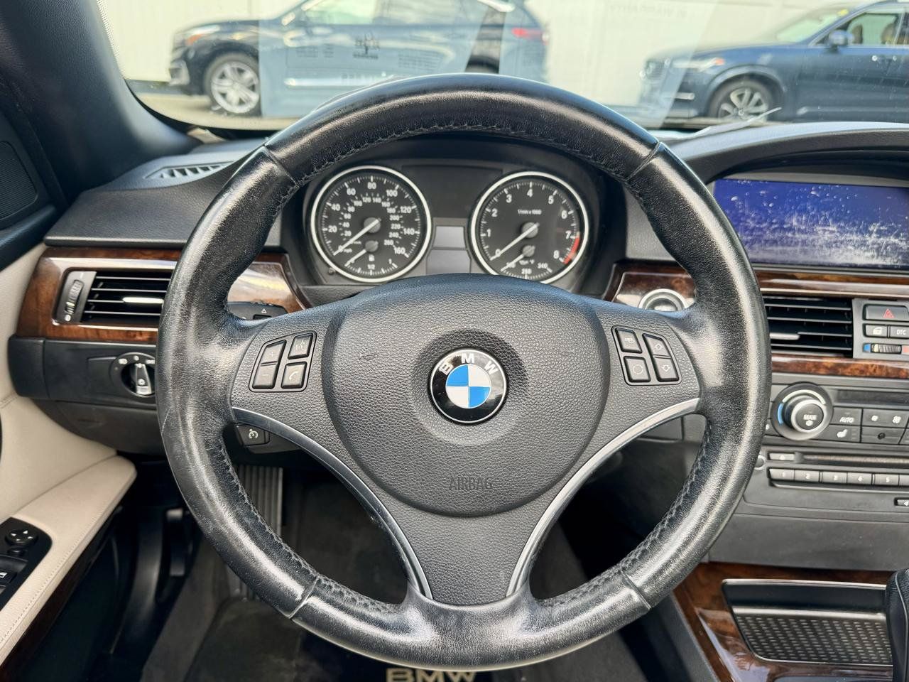 Used 2011 BMW 328i Convertible RWD image 23