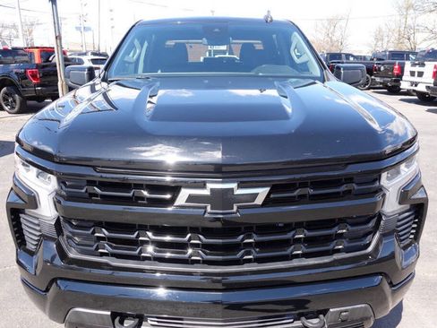 Used 2024 Chevrolet Silverado 1500 RST AWD/4WD image 7