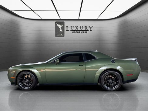 Used 2021 Dodge Challenger R/T Scat Pack RWD image 5