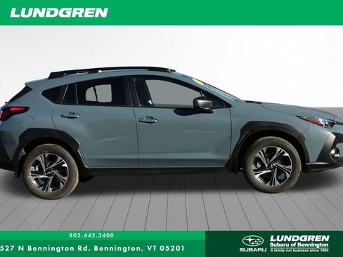 Used 2024 Subaru Crosstrek 2.0i Premium image 2