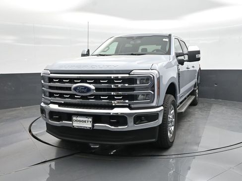 New 2026 Ford F250 Lariat w/ Chrome Package image 17