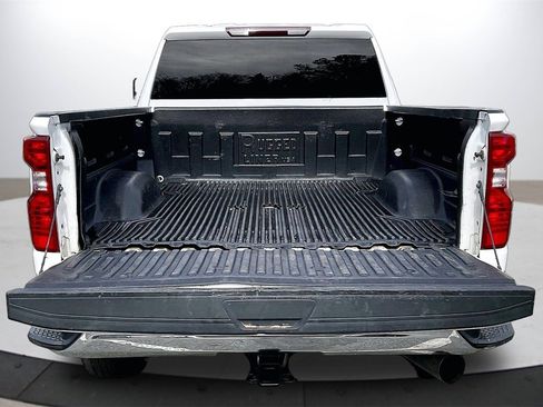 Used 2020 Chevrolet Silverado 2500 LT w/ Z71 Off-Road Package image 26