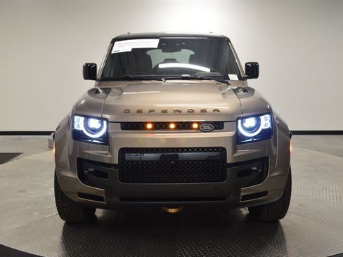 Certified 2025 Land Rover Defender 110 AWD/4WD image 10