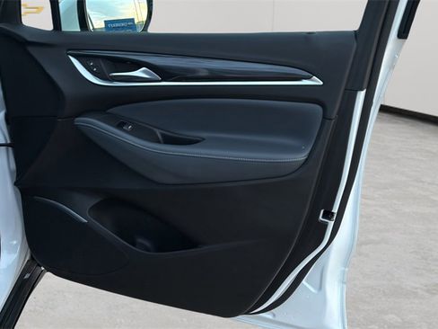 Used 2022 Buick Enclave Essence w/ Sport Touring Edition image 57