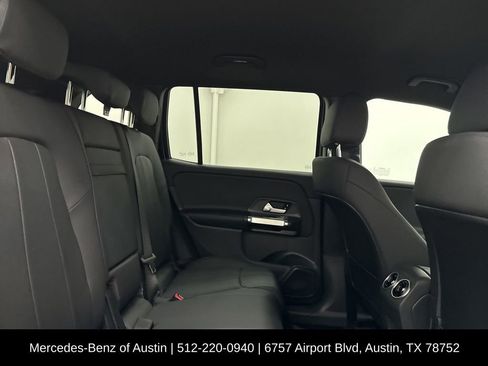 Certified 2025 Mercedes-Benz GLB 250 image 10