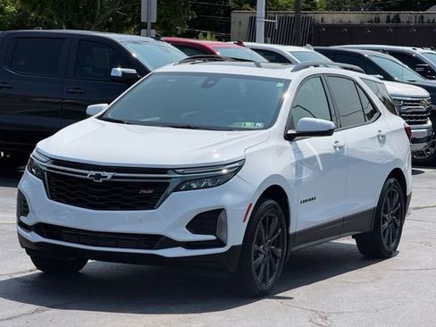 Used 2023 Chevrolet Equinox RS w/ RS Leather Package AWD/4WD image 3
