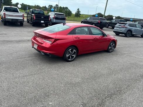 Used 2023 Hyundai Elantra Limited FWD image 42