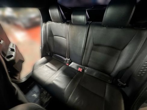 Used 2019 Toyota C-HR Limited FWD image 24