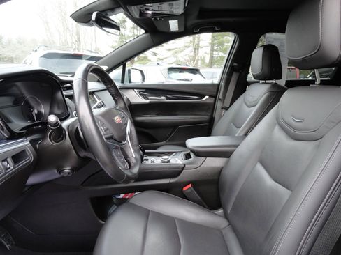 Used 2024 Cadillac XT5 Premium Luxury image 12