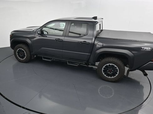 Used 2024 Toyota Tacoma TRD Off-Road w/ TRD Off Road Premium Package AWD/4WD image 13