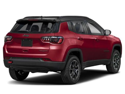 Used 2023 Jeep Compass Trailhawk AWD/4WD image 2