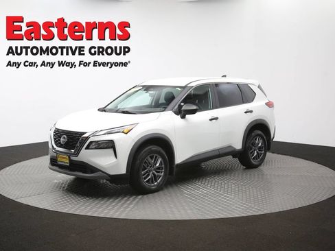 Used 2023 Nissan Rogue S AWD/4WD image 57