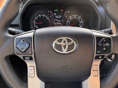 Used 2024 Toyota 4Runner SR5 image 23