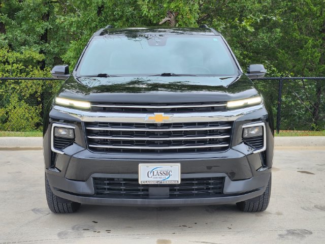 Used 2026 Chevrolet Traverse LT w/ Driver Confidence Package FWD image 3