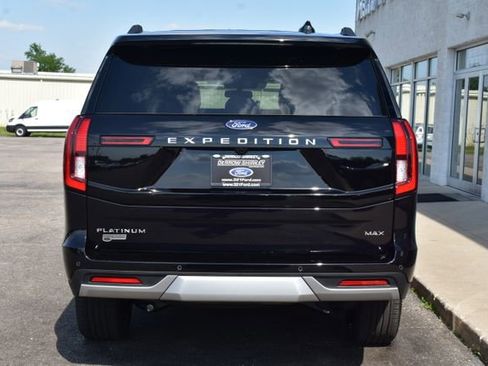 New 2026 Ford Expedition Max Platinum w/ Platinum Ultimate Package AWD/4WD image 9