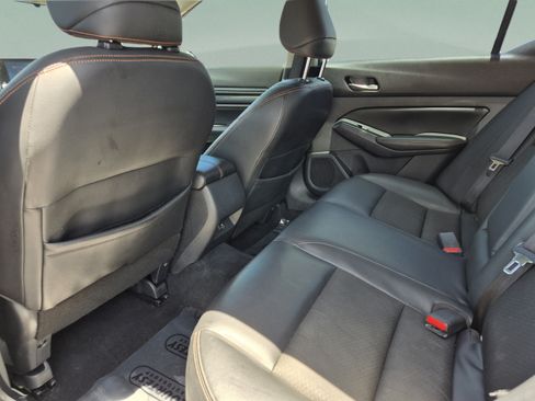 Used 2019 Nissan Altima 2.5 SR FWD image 16