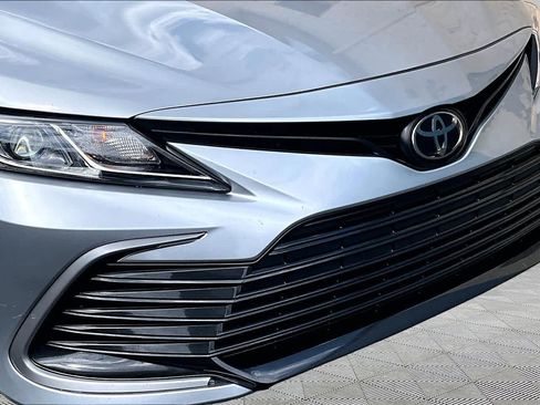 Used 2024 Toyota Camry LE FWD image 30