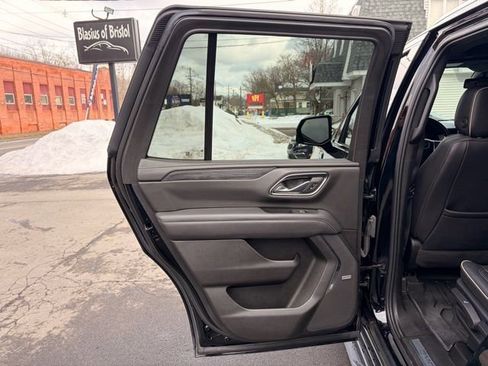 Used 2022 GMC Yukon SLT w/ SLT Premium Package AWD/4WD image 15