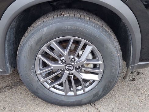 Used 2024 Nissan Rogue S AWD/4WD image 13