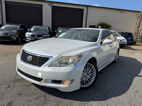 Used 2011 Lexus LS 460 Luxury image 1