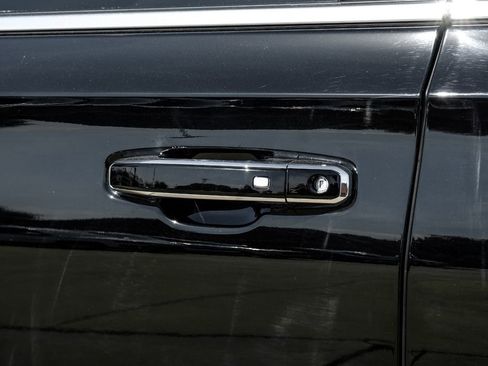 Used 2023 Chevrolet Tahoe Premier image 41