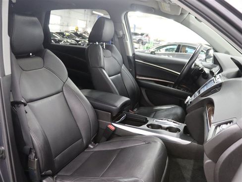 Used 2018 Acura MDX SH-AWD image 27