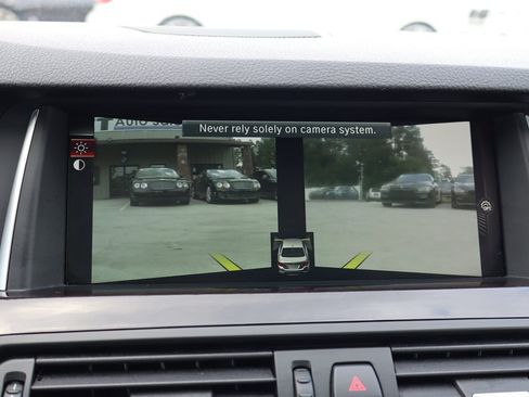 Used 2014 BMW 550i xDrive Sedan AWD/4WD image 28
