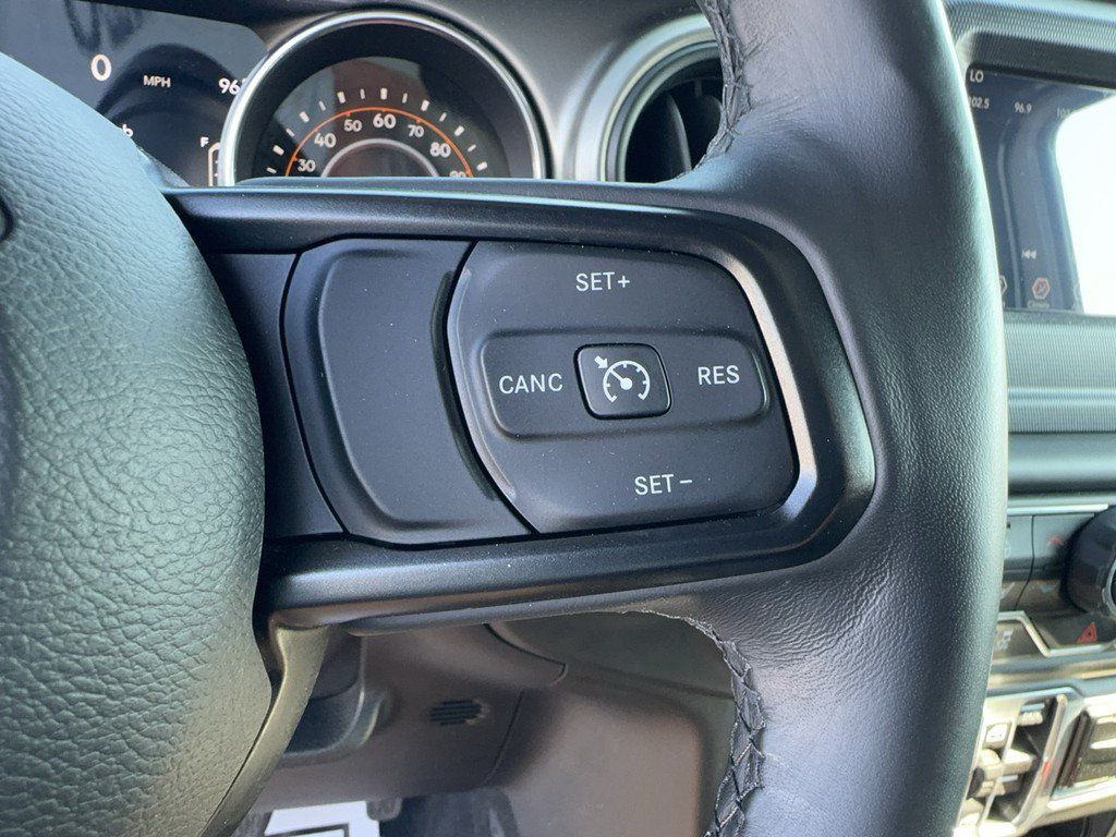 Used 2018 Jeep Wrangler Unlimited Sport S AWD/4WD image 22