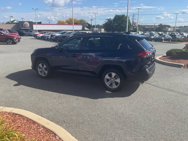 Used 2025 Toyota RAV4 XLE AWD/4WD image 4