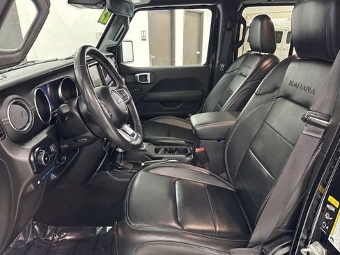 Used 2023 Jeep Wrangler Unlimited Sahara w/ Cold Weather Group image 18