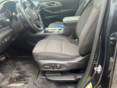 Used 2020 Chevrolet Traverse LT w/ LPO, 'HIT The Road' Package AWD/4WD image 8