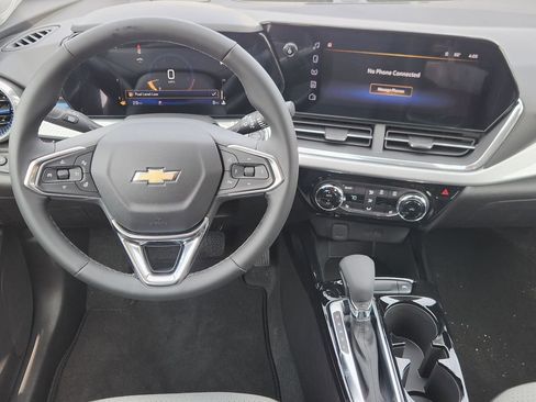 New 2026 Chevrolet Trax LT w/ Driver Confidence Package image 29