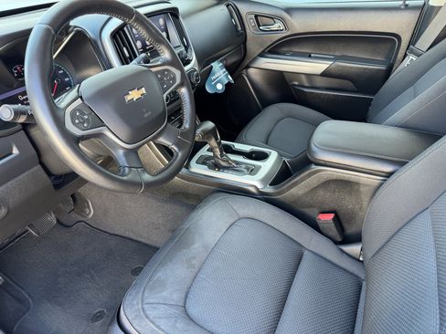Used 2020 Chevrolet Colorado LT w/ LT Convenience Package RWD image 9