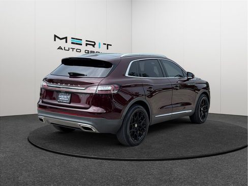 Used 2019 Lincoln Nautilus Select FWD image 9
