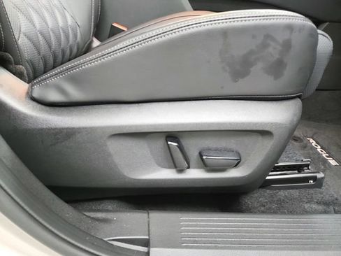 Used 2026 Nissan Rogue Platinum w/ Platinum Premium Package AWD/4WD image 40