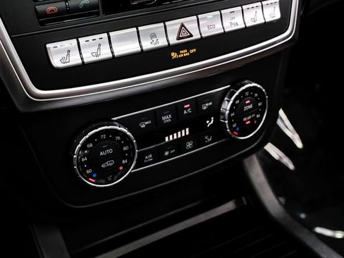 Used 2016 Mercedes-Benz GL 63 AMG 4MATIC image 31