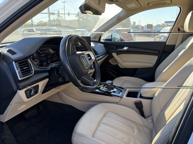 Used 2022 Audi Q5 2.0T Premium Plus w/ Premium Plus Package AWD/4WD image 5