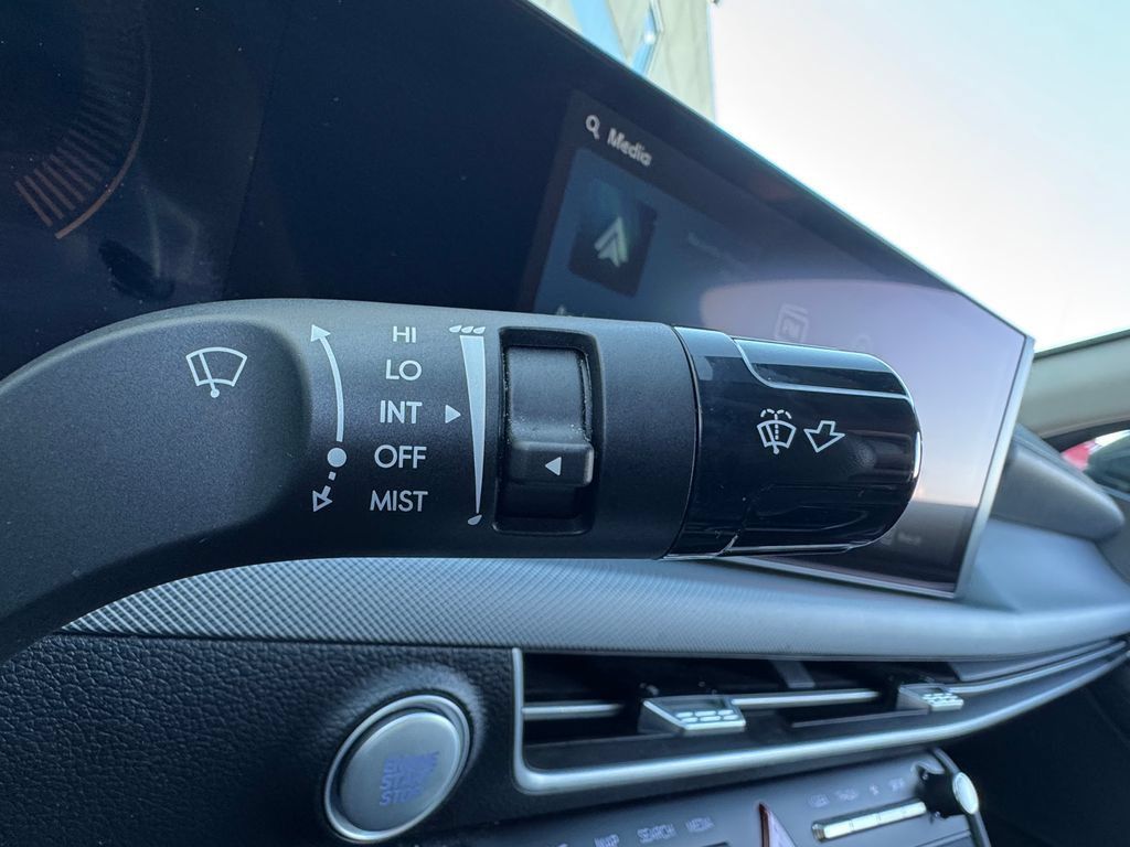 Used 2025 Hyundai Sonata SEL FWD image 13