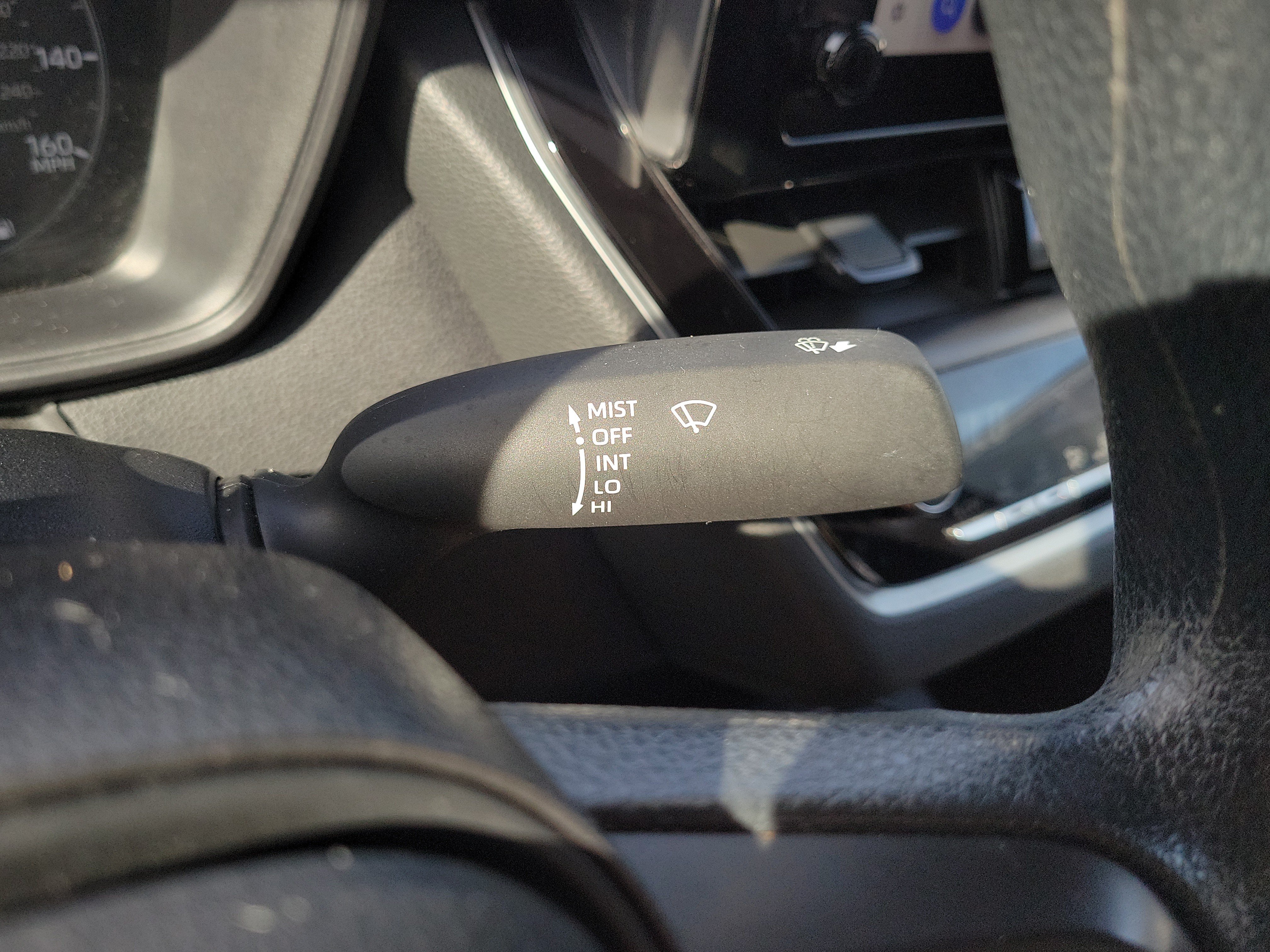 Used 2024 Toyota Corolla LE FWD image 29