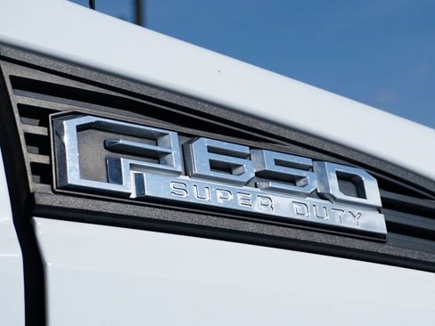 Used 2016 Ford F650 2WD Regular Cab Super Duty image 39