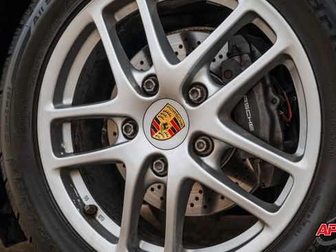 Used 2007 Porsche Cayman image 3