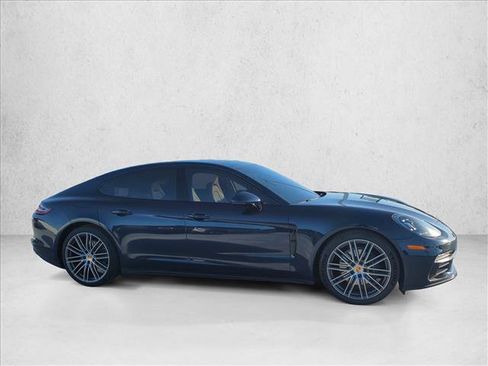 Used 2018 Porsche Panamera 4 AWD/4WD image 4