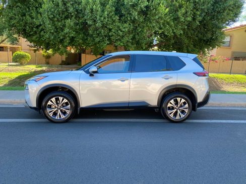 Used 2021 Nissan Rogue SV FWD image 74