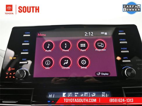 Used 2023 Toyota Sienna XLE image 15