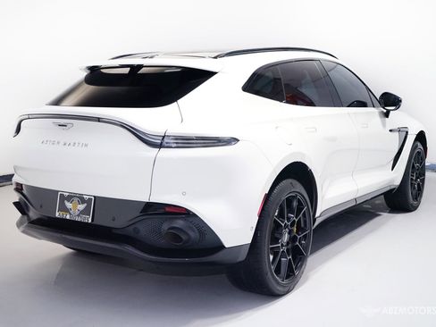 Used 2021 Aston Martin DBX AWD/4WD image 5