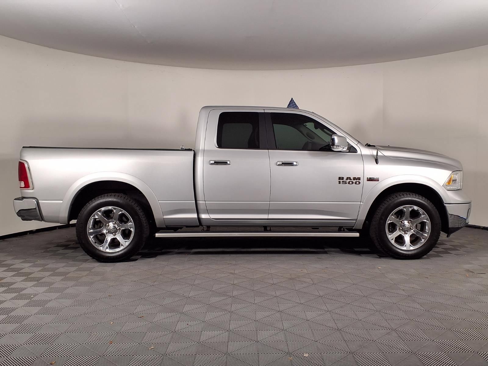 Used 2018 RAM 1500 Laramie RWD image 31