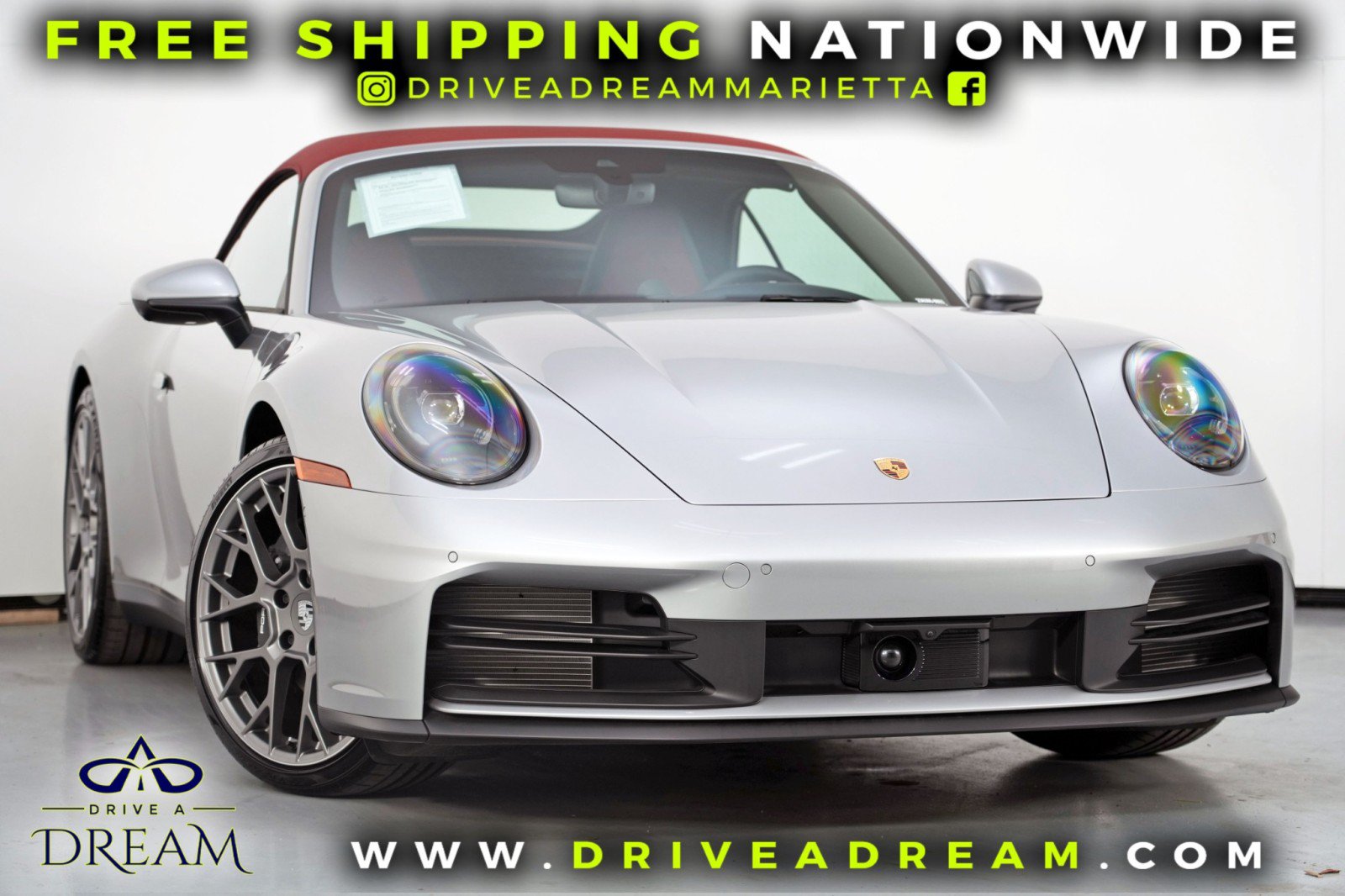 Used 2025 Porsche 911 Carrera RWD image 2