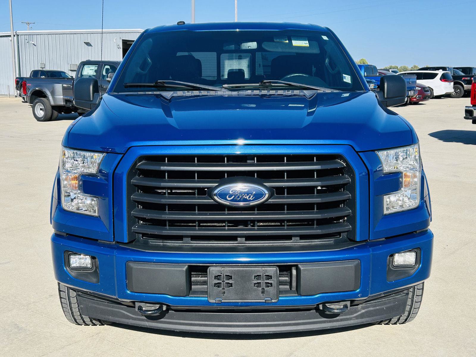 Used 2017 Ford F150 XLT w/ Equipment Group 302A Luxury AWD/4WD image 29