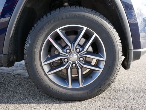 Used 2018 Jeep Grand Cherokee Limited w/ Trailer Tow Group IV image 9