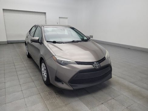 Used 2018 Toyota Corolla LE FWD image 13